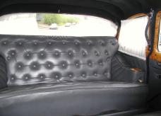 Чайка ГАЗ - 13 - Е 008 ТА 99