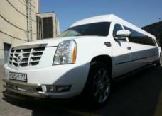 Кадиллак Эскалейд - С 585 УТ 197