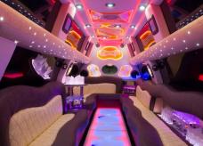 Кадиллак Эскалейд - МЕГАДИЛЛАК - В 062 МС 77