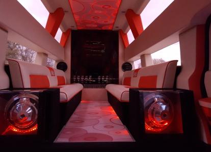 Хаммер Н2 МЕГА - Р 160 АО 777