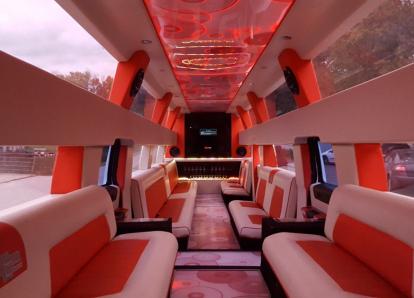 Хаммер Н2 МЕГА - Р 160 АО 777