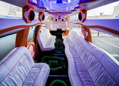 Кадиллак Эскалейд - М 821 ХН 77