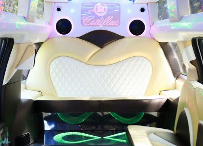 Кадиллак Эскалейд - У 797 ОВ 199