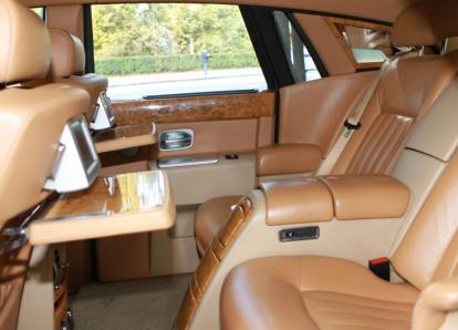 Роллс Ройс Фантом - А 508 ХВ 77