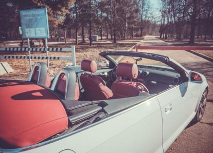 Ауди АЗ (КАБРИОЛЕТ) - Р 720 МТ 77