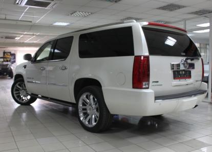 Кадиллак Эскалейд - Х 988 КТ 777