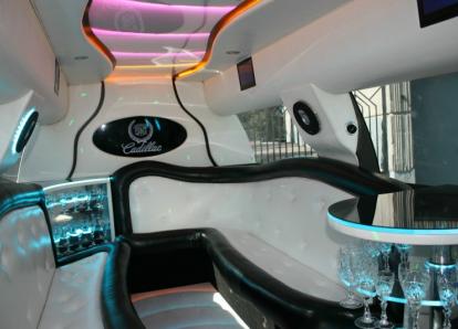 Кадиллак Эскалейд - С 585 УТ 197