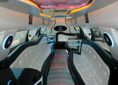 Кадиллак Эскалейд - С 585 УТ 197