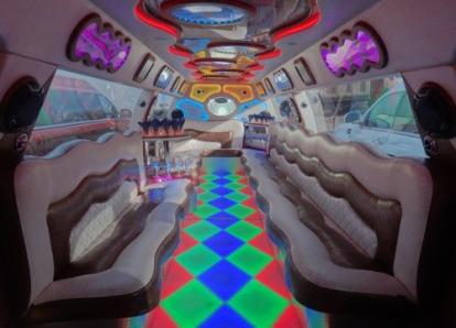 Кадиллак Эскалейд - РОМАНТИК - С 900 РУ 197