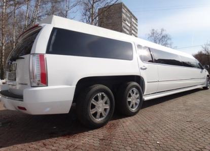 Кадиллак Эскалейд - САКУРА - Т 875 ЕМ 750