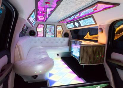 Кадиллак Эскалейд -SWAROVSKI - LONG  - О 492 ВС 750