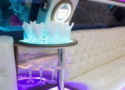 Кадиллак Эскалейд -SWAROVSKI - LONG  - О 492 ВС 750