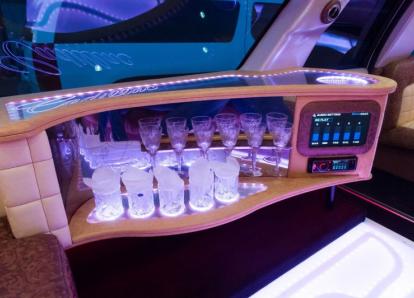 Кадиллак Эскалейд - КАРАМЕЛЬ - Т 819 ЕМ 750