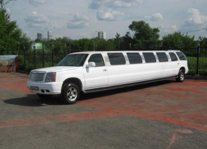 Кадиллак Эскалейд - М 133 АС 197