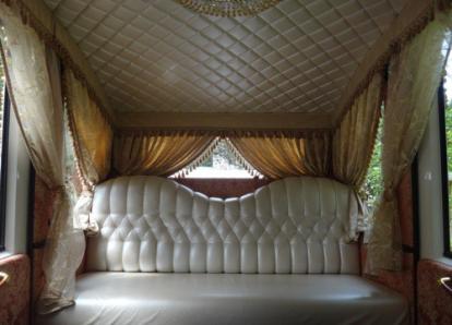 Лимузин Карета Кадиллак Эскалейд -  А 900 ХМ 199