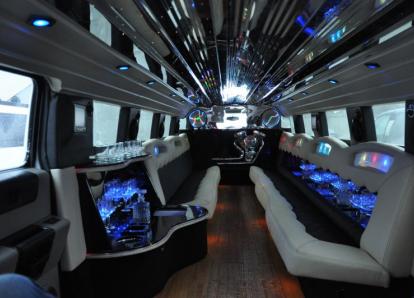 Хаммер Н2 - М 102 УР 199