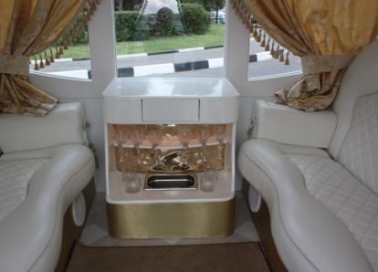 Лимузин Карета Крайслер 300С - А 888 АВ 50