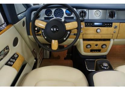 Роллс Ройс Фантом Дропхэд (КАБРИОЛЕТ)