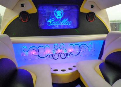 Кадиллак Эскалейд - У 797 ОВ 199