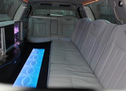 Линкольн Таун Кар - C 565 ВР 197