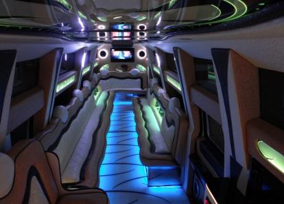 Хаммер Н2 МЕГА - У 682 МР 90